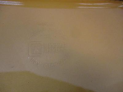 Sale Photo Thumbnail #383: Pyrex Cranberry Purple Pie Dishes