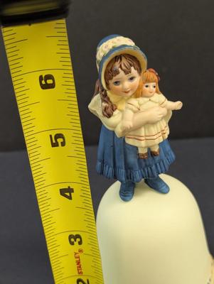 Sale Photo Thumbnail #283: 1986 Jan Hagara Bell Lisa Ceramic Figurine Porcelain Doll Baby Limited Edition