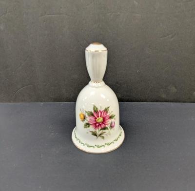 Sale Photo Thumbnail #284: Special Queens Fine Bone China Made In England Rosina China September Aster