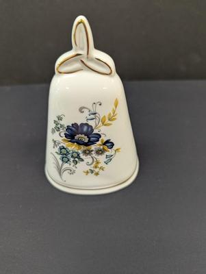 Sale Photo Thumbnail #296: Hand Made In Galway Ireland Royal Tara Fine Bone China Bell