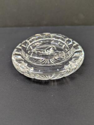 Sale Photo Thumbnail #344: The 1976 Waterford Crystal USA 200th Year Bicentennial Bell Base is a beautifully crafted piece made of crystal, designed specifically to commemorate the 200th year anniversary of the United States. This decorative bell base by Waterford is a symbol of pr