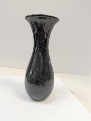 Sale Photo Thumbnail #241: Black & White Onyx Marble Vase Etched Bird Design