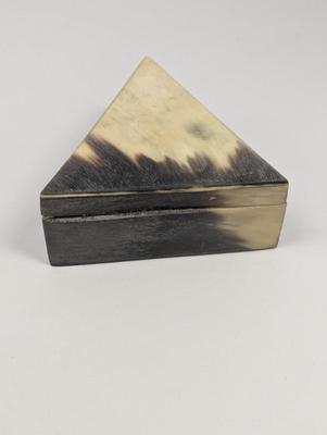 Triangle Horn Covered Trinket Box Signed "Pick" Jenkins Post TEX 1950 #1