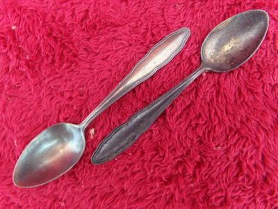 Two VTG/Antique silver plate baby spoons. Maker unknown.