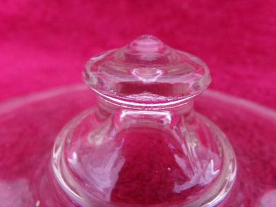 PYREX ovenware lid. Looks like it would fit about an 8" I.D. PYREX bowl. VG