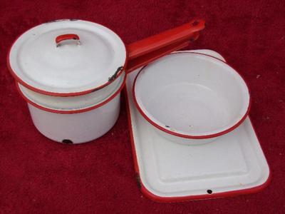 Some old kitchen porcelain on steel items, for display only.