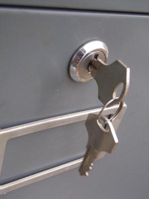 HD file cabinet. W/keys. Sturdy “Modern SteelCraft” brand.