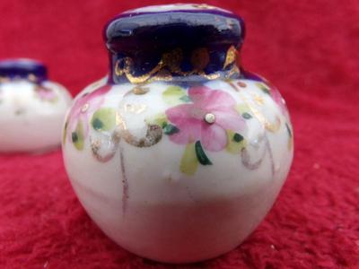 VTG/antique ornate salt & pepper set. Appear hand painted.