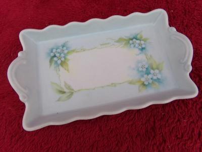 VTG post modern open butter server. Glazed ceramic, hand painted.