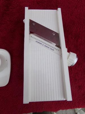 Dial-O-Matic slide action food cutter. By K-Tel as seen on TV in 90s