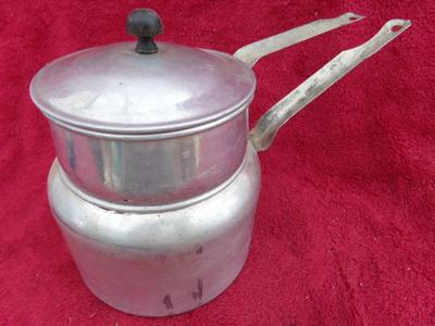 VTG double boiler pan set Maybe c.1930s-40s. For display only.
