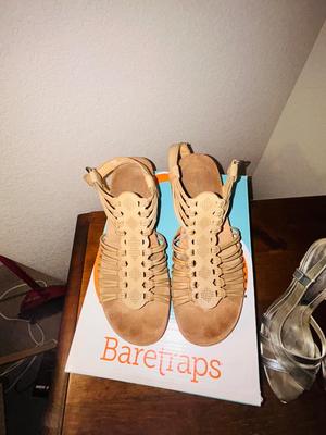 WOMENS BARE STRAP SHOES AND SILVER HEELS SZ-71/2