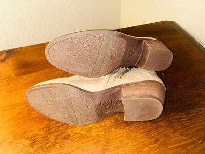 LADIES SIZE 7 CIRCUS AND COBBIE BOOTS