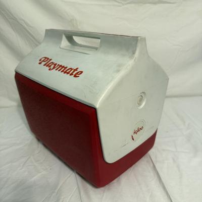 Six Small and Medium Coolers (B1-BM)