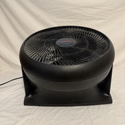 Lily's Pro Infrared Heater & Honeywell Fan (B1-BM)