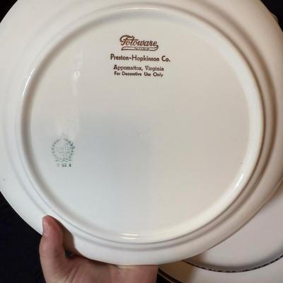 Homer Laughlin Golden Wheat Fleur de Lis China and More (B2-BM)