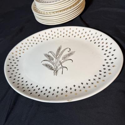 Homer Laughlin Golden Wheat Fleur de Lis China and More (B2-BM)