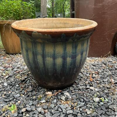 O979 Large Terracotta Glazed Pot