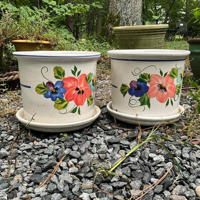O983 Pair Of Painted Floral Pots With Saucer