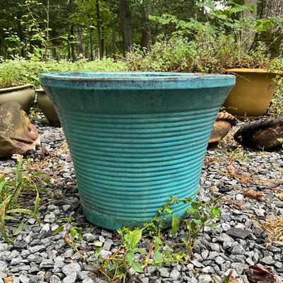 O986 Single Aqua Glazed Terracotta Pot