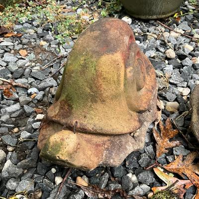 O988 Pair Of Terracotta Snails