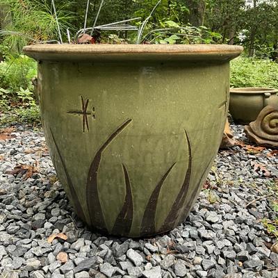 O989 Large Dragonfly Glazed Terracotta Pot