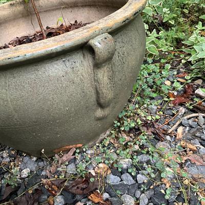 O990 Large Green Handled Glazed Terracotta Pot