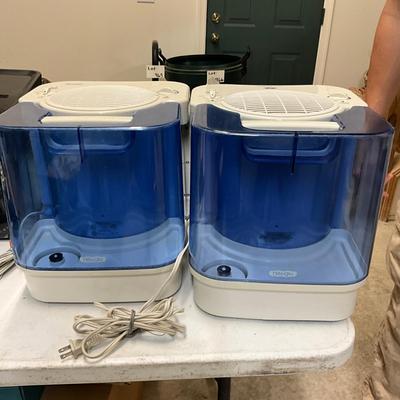 G997 Pair Of Hunter Humidifier Systems