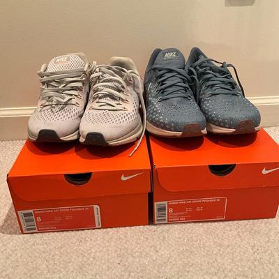 A1009 Pair Of Nike Air Zoom Pegasus