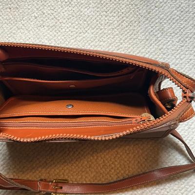 A1014 Dooney & Bourke All Weather Leather Purse