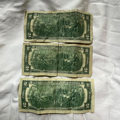 A1027 Three Two Dollar Bills