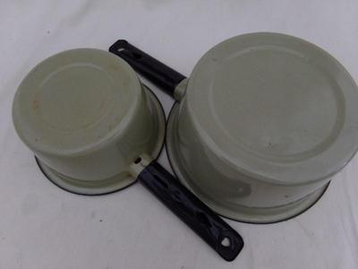2 VTG classic porcelain on steel cooking pots, for display.