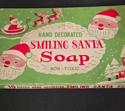 LOT 115F: Various Vintage Thanksgiving and Christmas Candles