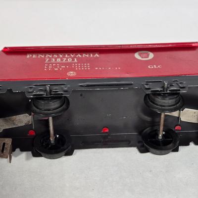 LOT 116G: Vintage Marx Mechanical Tin Wind Up Train Set With Track and Key