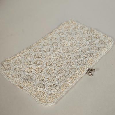 LOT 117G: Vintage Florida Handbags Lucite Purse, Gold-Tone Metal Mesh Purse, and White Beaded Clutch