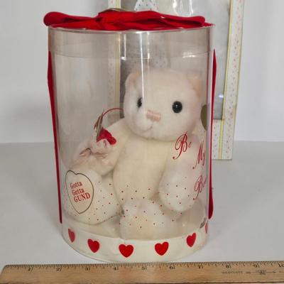 LOT 119G:NIB Seymour Mann Doll, Gund Valentines Bear, and Saks Fifth Avenue Lunch Box