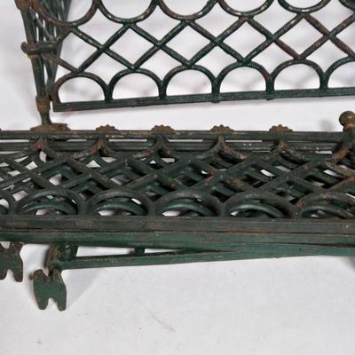 LOT 153G: Vintage Cast Iron Toy Fence