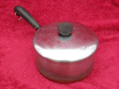 Classic RivereWare copper bottom stainless steel pot. Might be 2 qt
