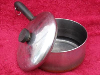 Classic RivereWare copper bottom stainless steel pot. Might be 2 qt