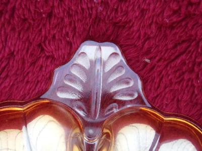 VTG Jeannette Glass marigold Doric iridescent clover leaf candy dish