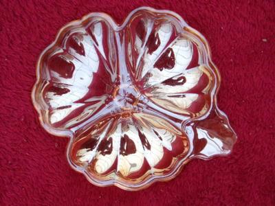 VTG Jeannette Glass marigold Doric iridescent clover leaf candy dish