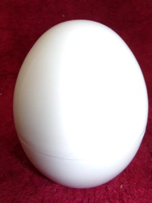 Microwave egg cooker. Looks NEW IN BOX/unused. W/ instructions.