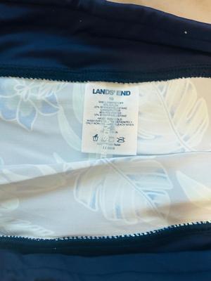 LIKE NEW WOMENS ADIDAS (M), DOLCE BONITA (L) ACTIVE WEAR AND LANDS END SWIMWEAR (10) & MORE
