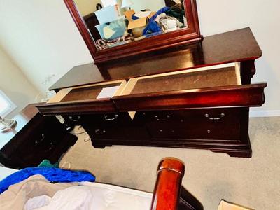 MARSEILLE COLLECTION 8 DRAWER DRESSER W/ LANDSCAPE MIRROR