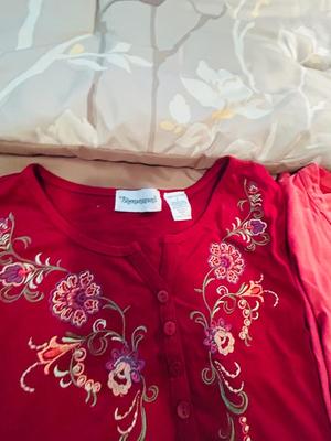 NORTH FACE HOODED SWEATSHIRT ALONG WITH NEW AND LIGHTLY WORN WOMENS CLOTHING