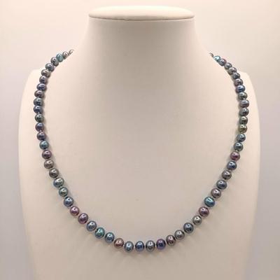 LOT 1: Tahitian Peacock Pearl Necklace with 14K Clasp