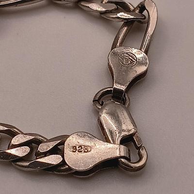 LOT 4: Sterling Silver and Black Onyx Pendant on Sterling Silver Chain 20.7gtw