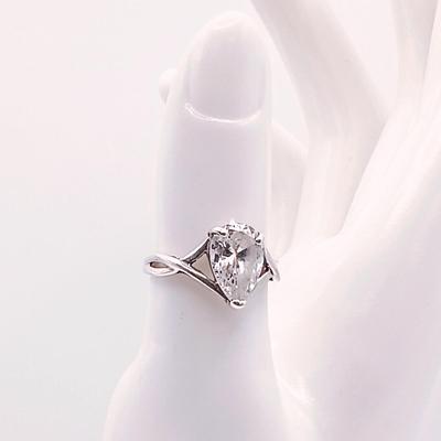 LOT 6: Sterling Silver Ring with Pear Shaped Cubic Zirconia Stone 3.6gtw Size 7