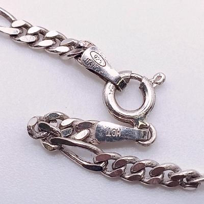 LOT 9: Oro Maya 925 Sterling Silver Egyptian Pendant and Chain 19.0g