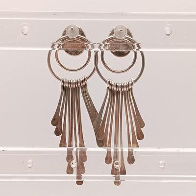 LOT 124: Sterling 925 Silver and Black Stone Earrings 13.3gtw
